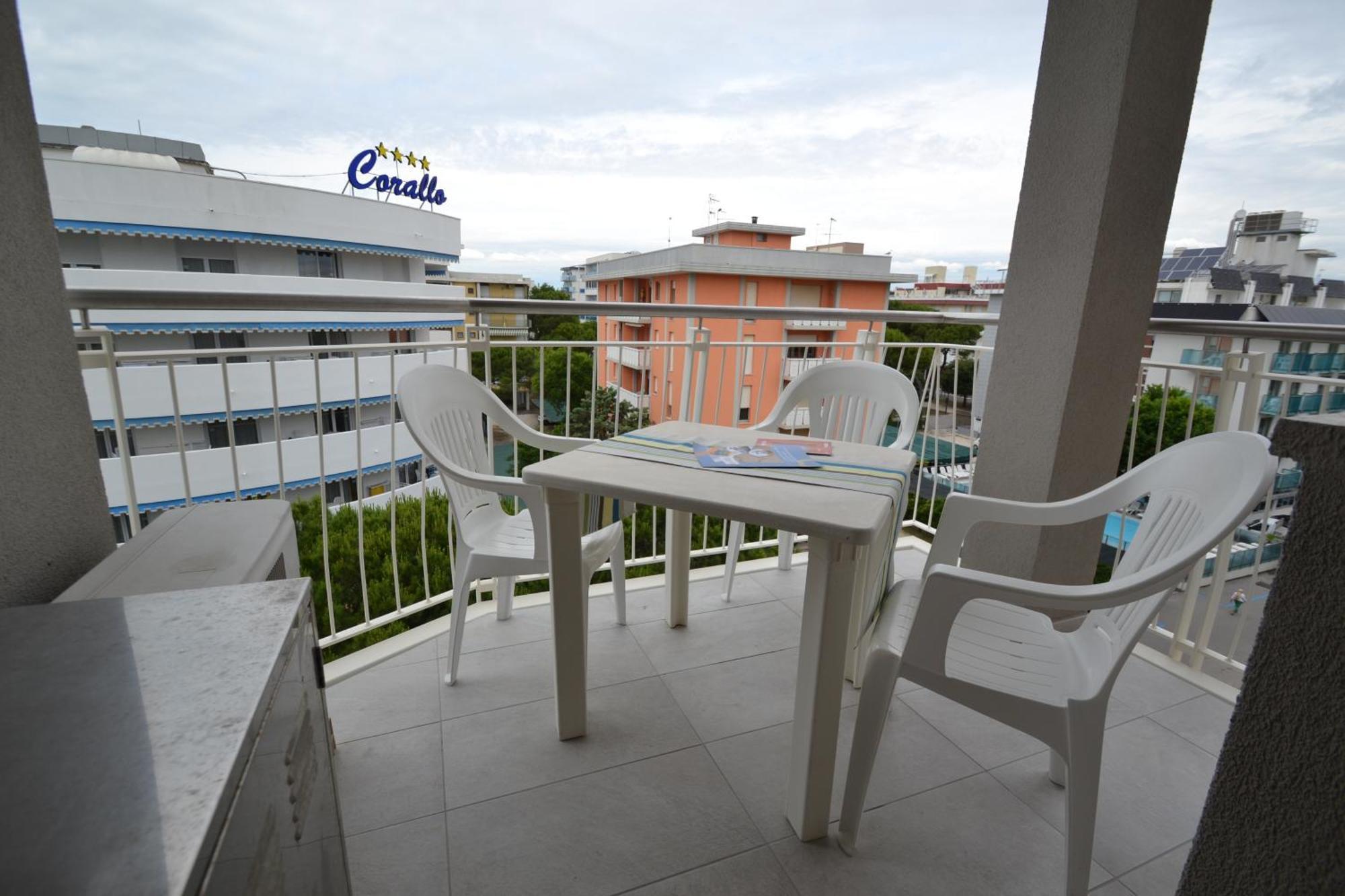 Lion Apartment Bibione Exterior photo